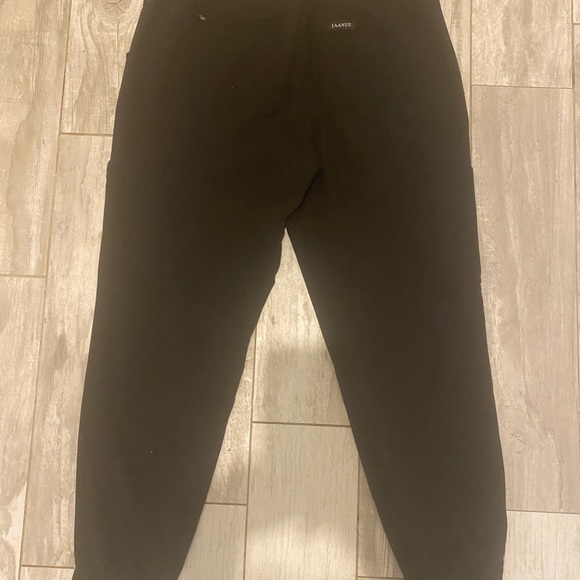 Jaanuu Woman’s Essential Black  5 Pocket Jogger Size Petite Medium - Picture 9 of 11